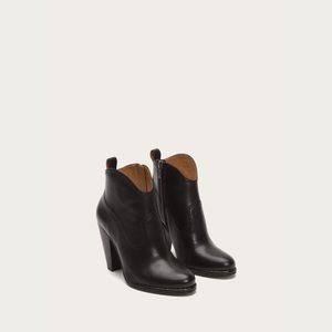 Frye Madeline Short Boot